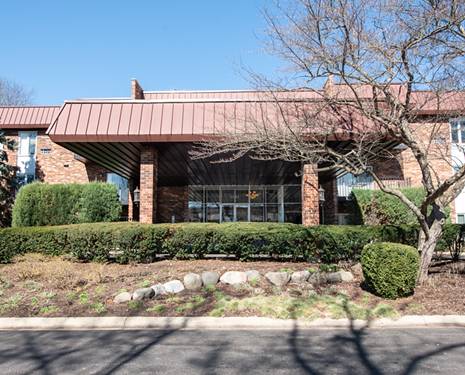 1049 W Ogden Unit 1-112, Naperville, IL 60563