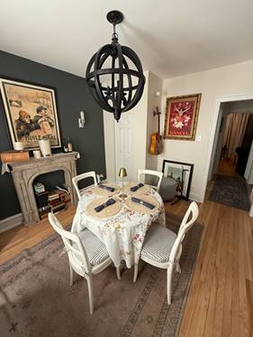 3742 W Berteau Unit 2, Chicago, IL 60618