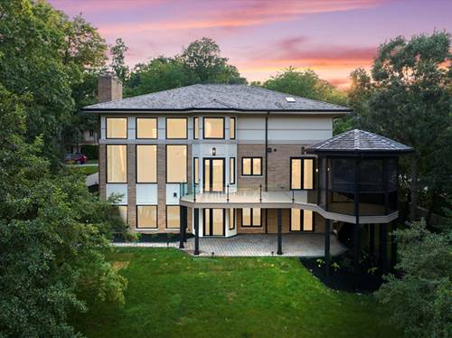 9427 Falling Waters, Burr Ridge, IL 60527