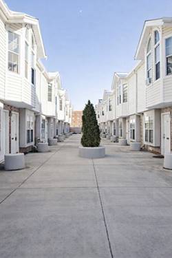 5039 Warren, Skokie, IL 60077