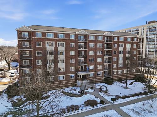 31 E Grove Unit 501, Lombard, IL 60148