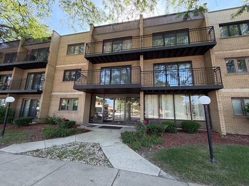 10002 S Pulaski Unit 207, Oak Lawn, IL 60453