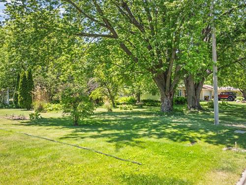 5398 Crestdale, Rockford, IL 61114