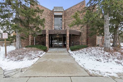 925 Spring Hill Unit 101, Northbrook, IL 60062