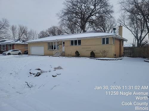 11241 S Nagle, Worth, IL 60482