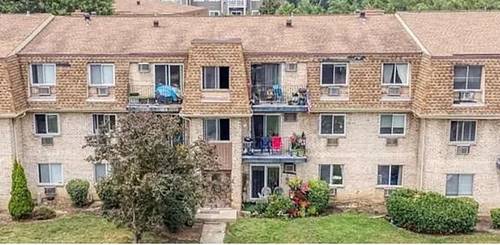 256 Shorewood Unit 2C, Glendale Heights, IL 60139