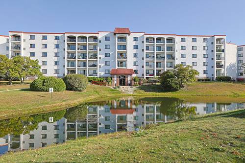 375 Plum Creek Unit 501, Wheeling, IL 60090