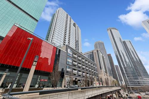 240 E Illinois Unit 402, Chicago, IL 60611