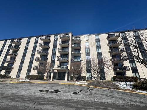 9128 W Terrace Unit 3M, Niles, IL 60714