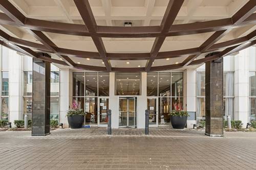 655 W Irving Park Unit 4212, Chicago, IL 60613