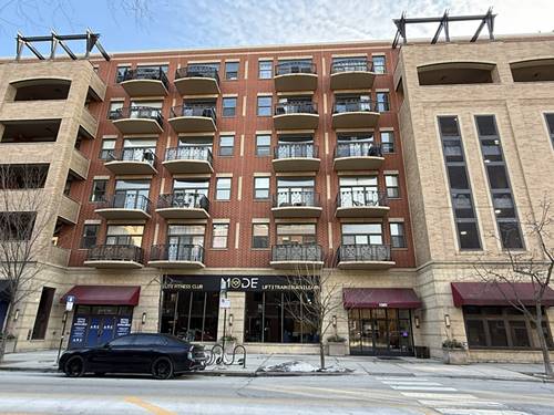 1301 W Madison Unit 213, Chicago, IL 60607