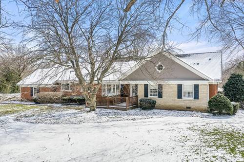 116 E Farnham, Wheaton, IL 60189