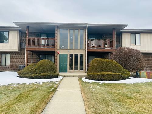 803 Brook Unit 5, Streamwood, IL 60107