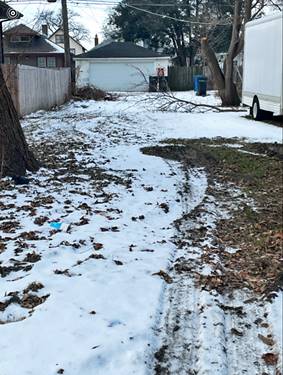 7628 S Yates, Chicago, IL 60649