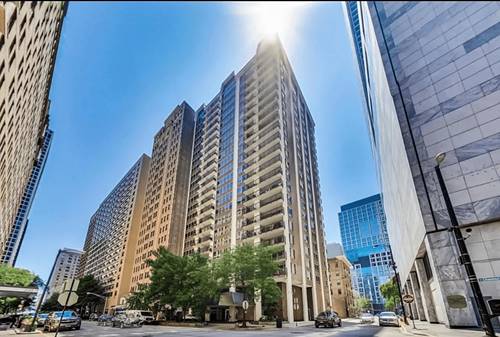 201 E Chestnut Unit 11E, Chicago, IL 60611