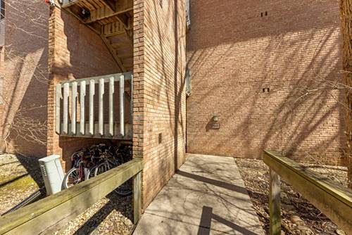 6010 Forest View Unit 3A, Lisle, IL 60532