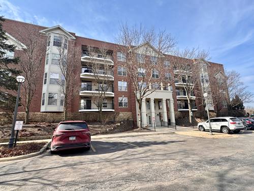 3135 Town Square Unit 104, Rolling Meadows, IL 60008