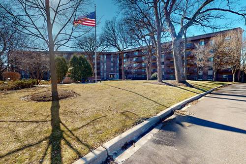 120 Lakeview Unit 110, Bloomingdale, IL 60108