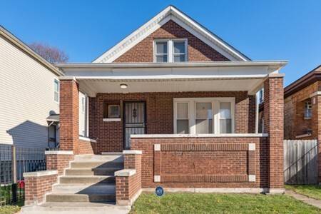 8423 S Colfax, Chicago, IL 60617