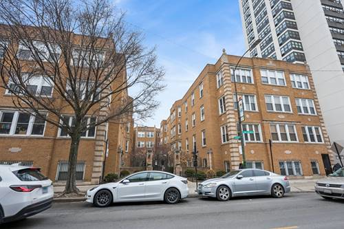 536 W Belmont Unit 2E, Chicago, IL 60657