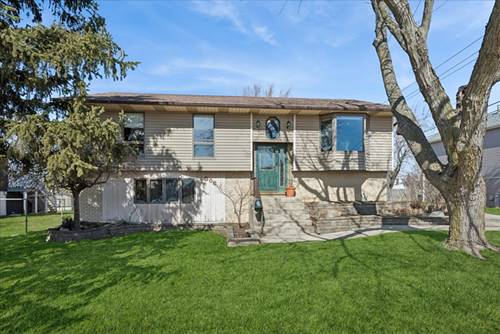 906 E Streamwood, Streamwood, IL 60107