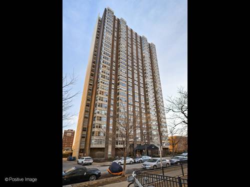 525 W Hawthorne Unit 602, Chicago, IL 60657