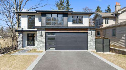 1752 Maclean, Glenview, IL 60025