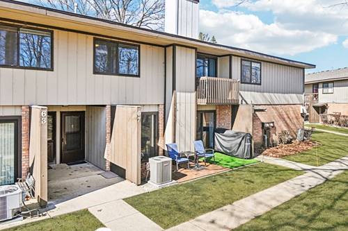 67 Woodhills Bay, Fox Lake, IL 60020