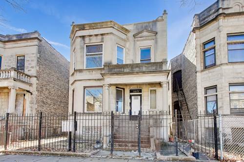 3829 W Gladys, Chicago, IL 60624