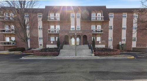 1501 Darien Lake Unit 201, Darien, IL 60561