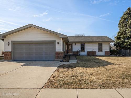 130 W End, Roselle, IL 60172