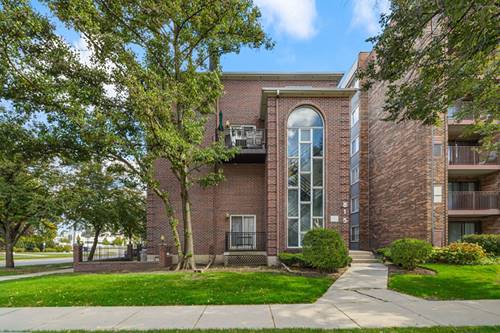 815 Pearson Unit 10, Des Plaines, IL 60016