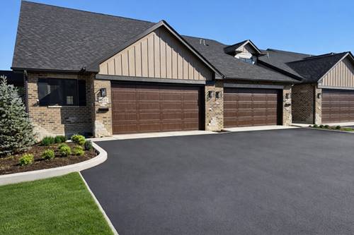 9039 111, Palos Hills, IL 60465