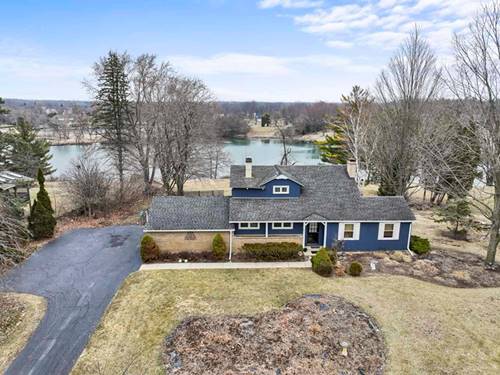 27052 W Lakeview, Lake Barrington, IL 60084