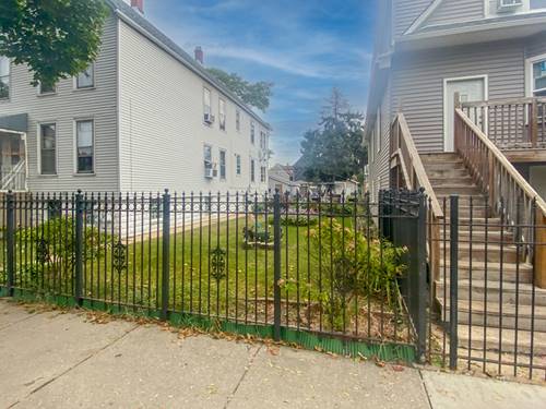 3819 N Kimball, Chicago, IL 60618