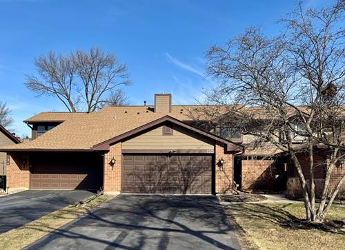 132 White Birch, Westmont, IL 60559