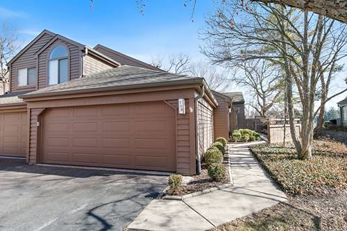 709 Woodbridge Unit 709, Lake Barrington, IL 60010