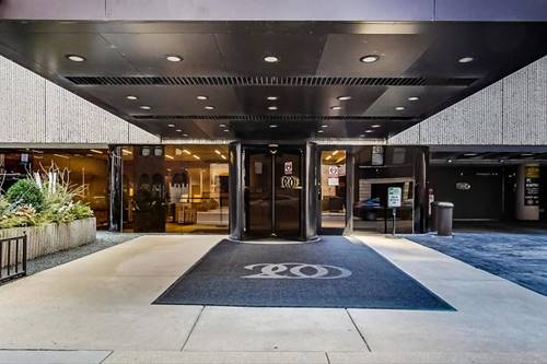 200 E Delaware Unit 32B, Chicago, IL 60611
