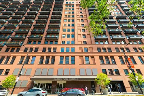 165 N Canal Unit 701, Chicago, IL 60606