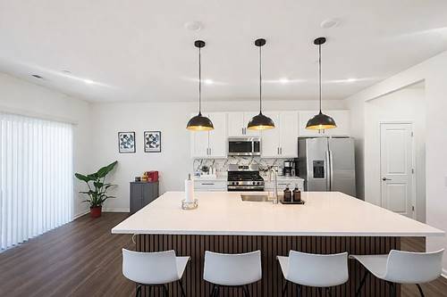 10193 Mcmahon, Huntley, IL 60142