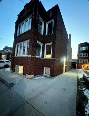 7220 S East End, Chicago, IL 60649