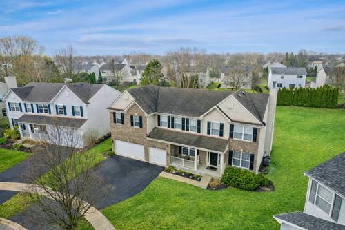 82 Brentwood, Gilberts, IL 60136