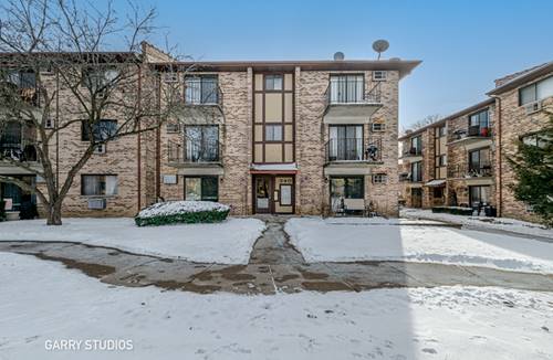 340 Klein Creek Unit C, Carol Stream, IL 60188
