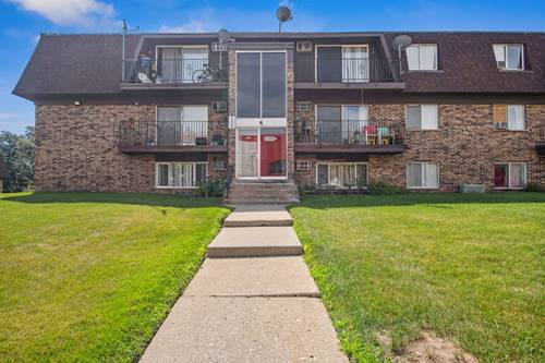 2500 Mark Thomas Unit 5B, Hanover Park, IL 60133