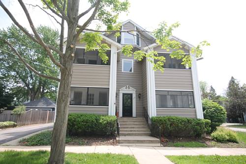 139 W Russell Unit 2E, Barrington, IL 60010