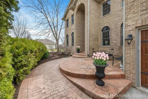 208 Amherst, Oswego, IL 60543