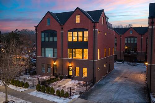 932 E Chicago, Naperville, IL 60540