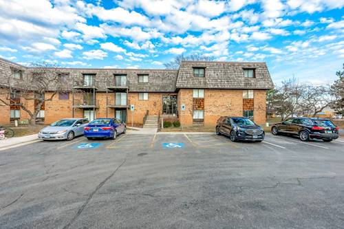 3 Oak Creek Unit 1406, Buffalo Grove, IL 60089