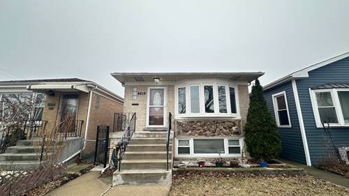 4819 W Winnemac, Chicago, IL 60630