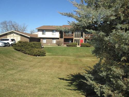 800 Brook Unit 1, Streamwood, IL 60107